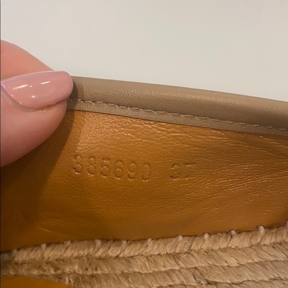 Gucci espadrilles** Like new** - Picture 8 of 9